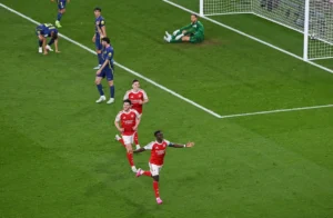 Arsenal vence Atlético de Madrid e volta à final da Champions após 20 anos