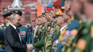 Putin perdoa dívidas a quem aceitar combater na guerra na Ucrânia