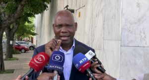 Campanha por Adriano Nuvunga bate meta e vai doar excedente de 67 mil meticais aos filhos de Elvino Dias