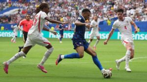 Dez gols e um lugar na história: França x Inglaterra quebra jejum de 44 anos